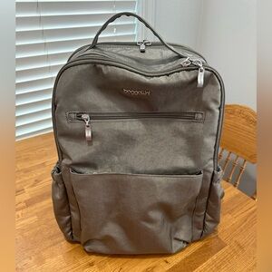 Baggalini backpack